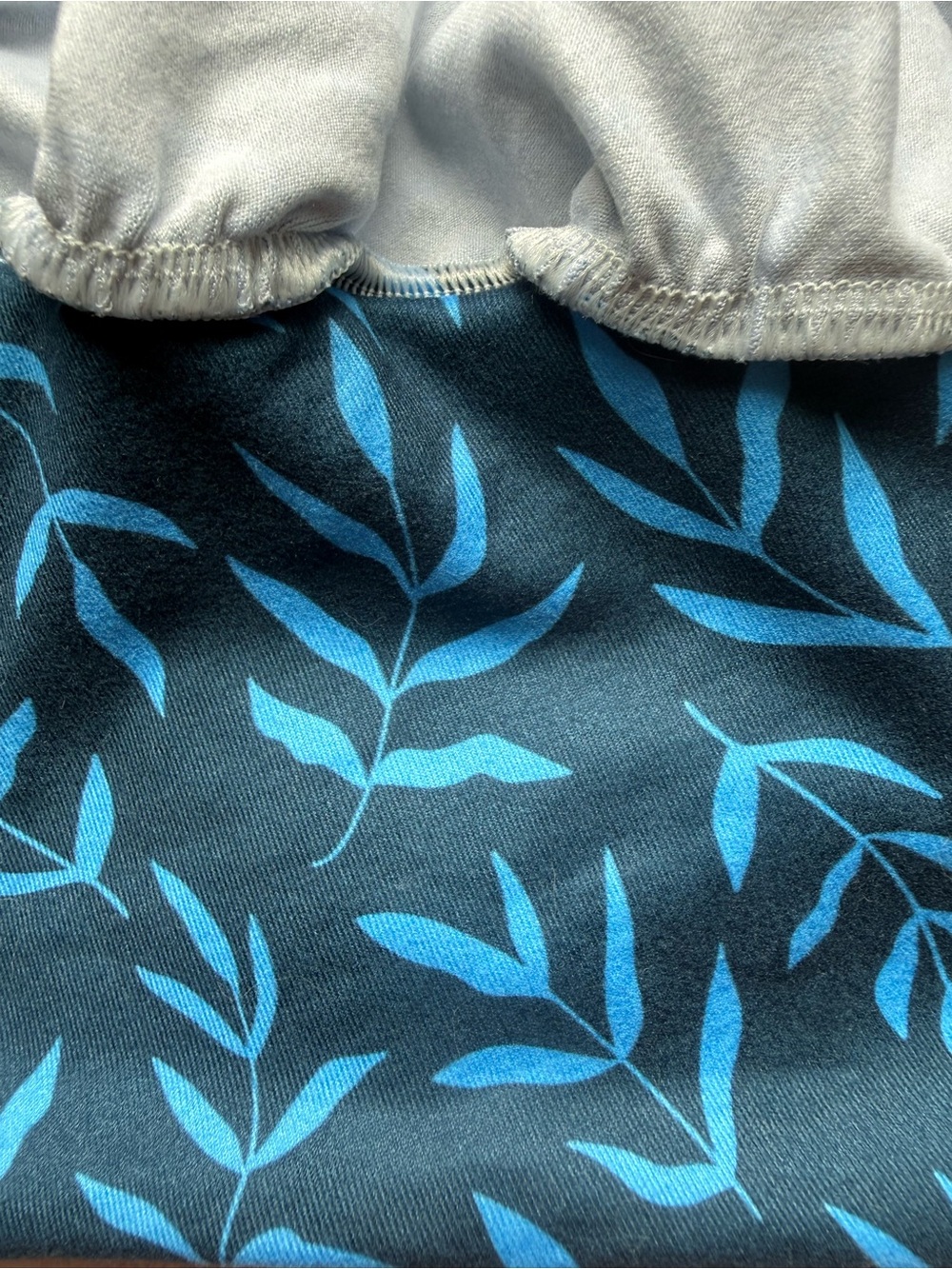 HelloHeadBand Scrub Hat - Twilight Leaves - Women’s Soft Scrub Cap Ponytail - Picture 10 of 11